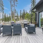 Semesterbostad Hirvas By Interhome Salmentaka