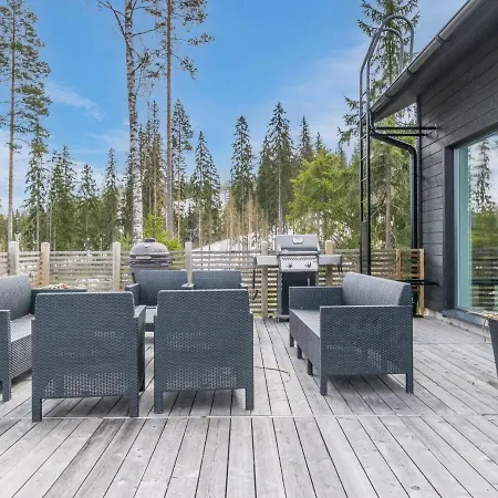 Hirvas By Interhome בית נופש