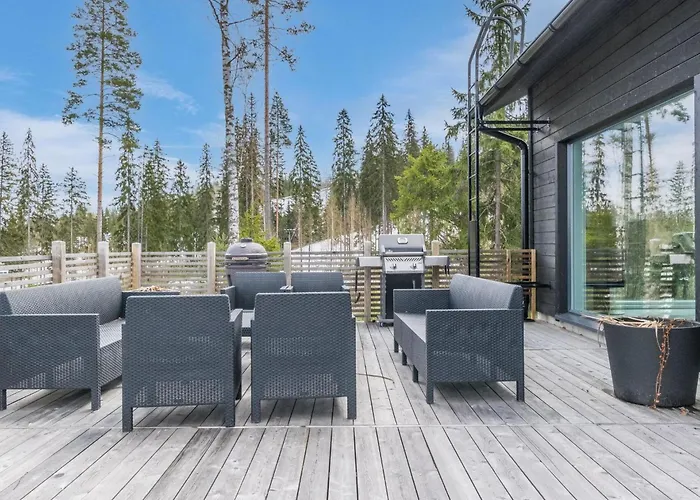 Semesterbostad Hirvas By Interhome Salmentaka